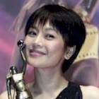 Sylvia Chang accepts her Best Actress Hong Kong Film Award for the film Forever and Ever (2001)